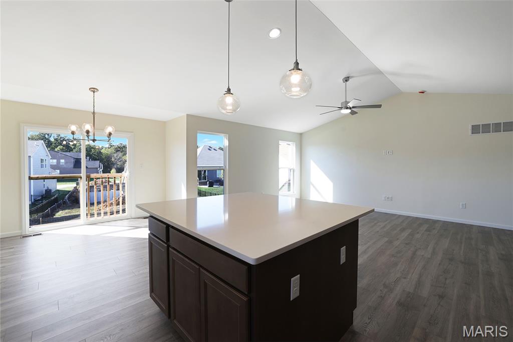 Fox Run 117 - Residential