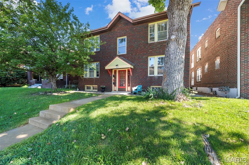 6015 Magnolia Avenue