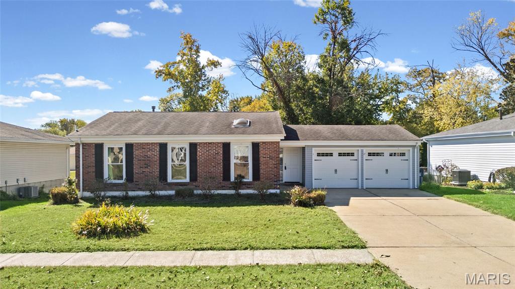 Photo of 6 Westwood Estates Drive, Unincorporated, MO 63376 (MLS # 26067700)