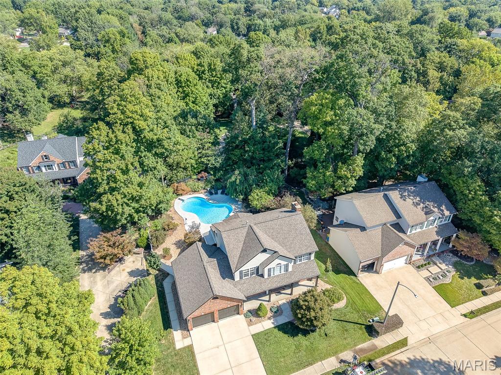 Edwardsville, Illinois 62025, United States, 4 Bedrooms Bedrooms, ,3 BathroomsBathrooms,Residential,Active,202954