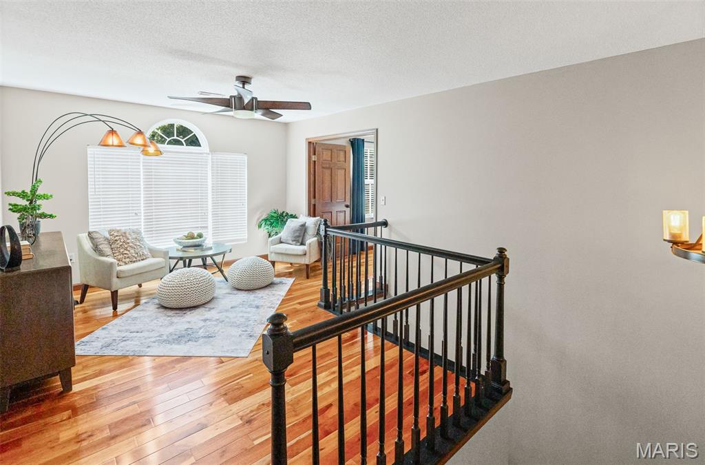 Edwardsville, Illinois 62025, United States, 4 Bedrooms Bedrooms, ,3 BathroomsBathrooms,Residential,Active,202954