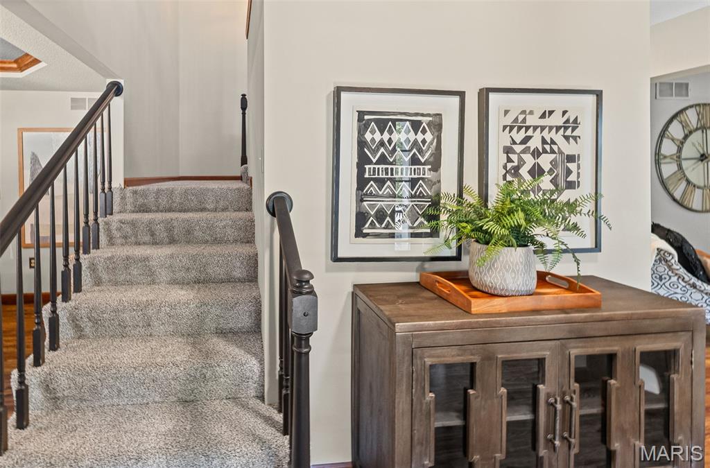 Edwardsville, Illinois 62025, United States, 4 Bedrooms Bedrooms, ,3 BathroomsBathrooms,Residential,Active,202954