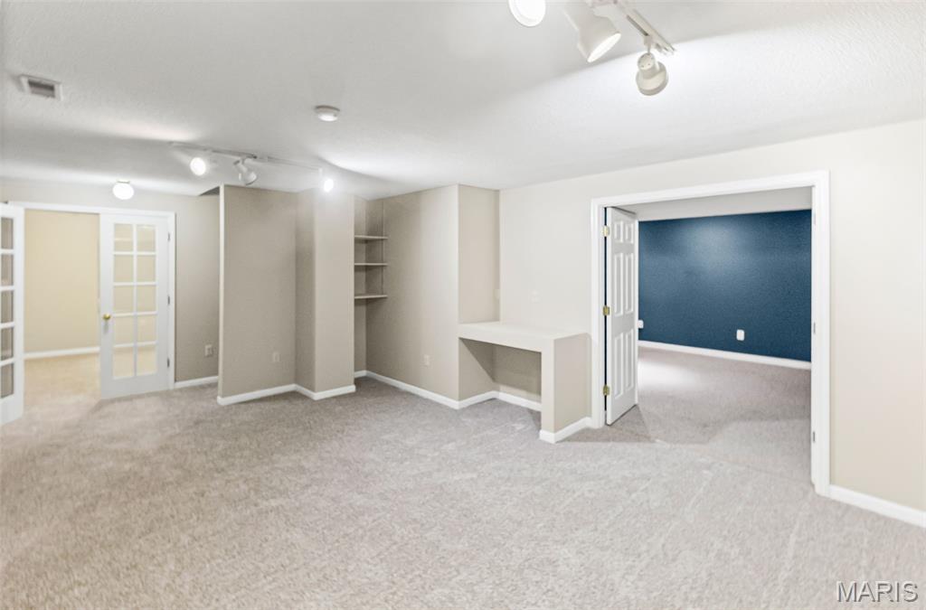 Edwardsville, Illinois 62025, United States, 4 Bedrooms Bedrooms, ,3 BathroomsBathrooms,Residential,Active,202954