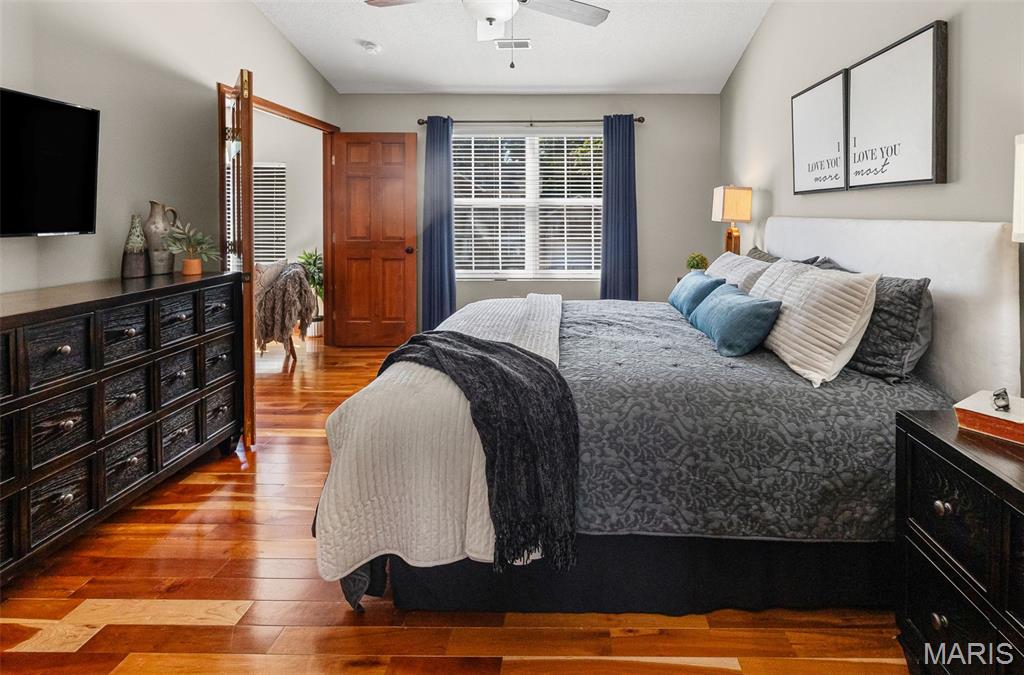 Edwardsville, Illinois 62025, United States, 4 Bedrooms Bedrooms, ,3 BathroomsBathrooms,Residential,Active,202954