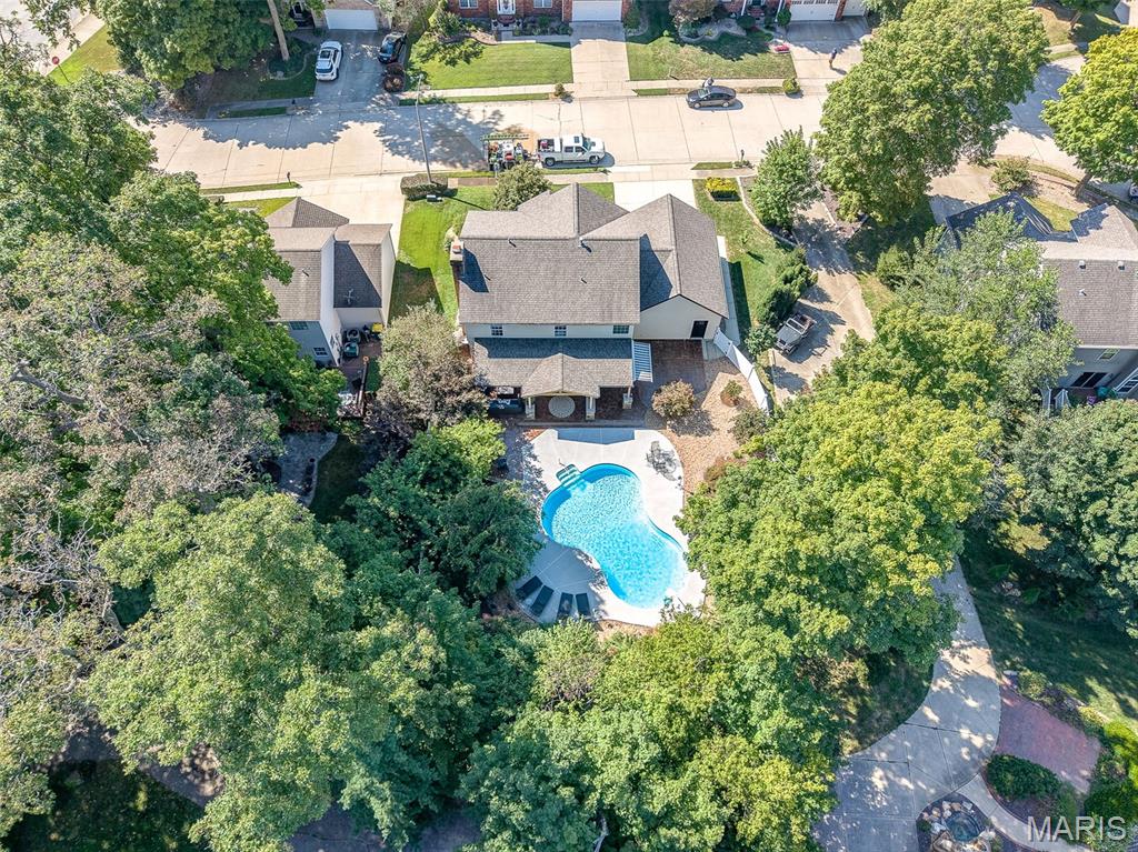 Edwardsville, Illinois 62025, United States, 4 Bedrooms Bedrooms, ,3 BathroomsBathrooms,Residential,Active,202954