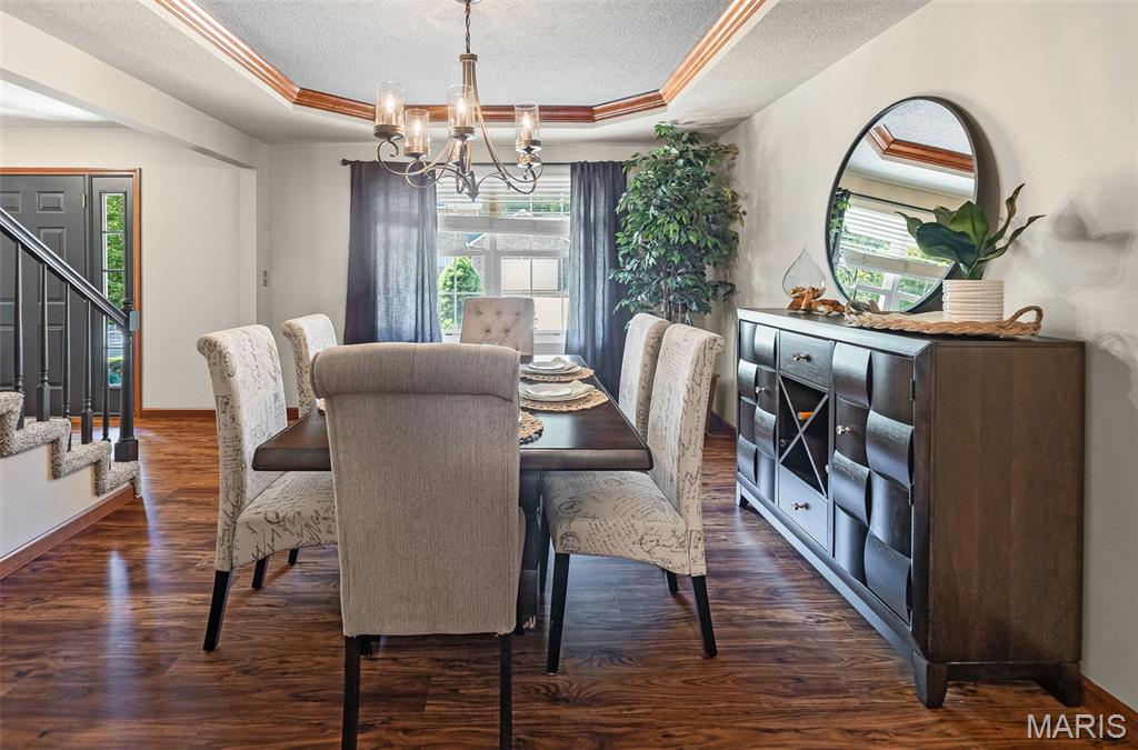 Edwardsville, Illinois 62025, United States, 4 Bedrooms Bedrooms, ,3 BathroomsBathrooms,Residential,Active,202954