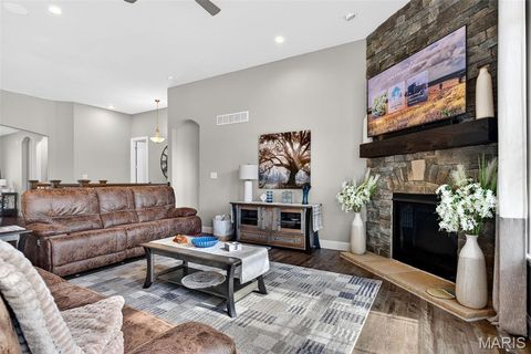 Tiny photo for 408 Hamlet Court, Lake Saint Louis, MO 63367 (MLS # 26018590)