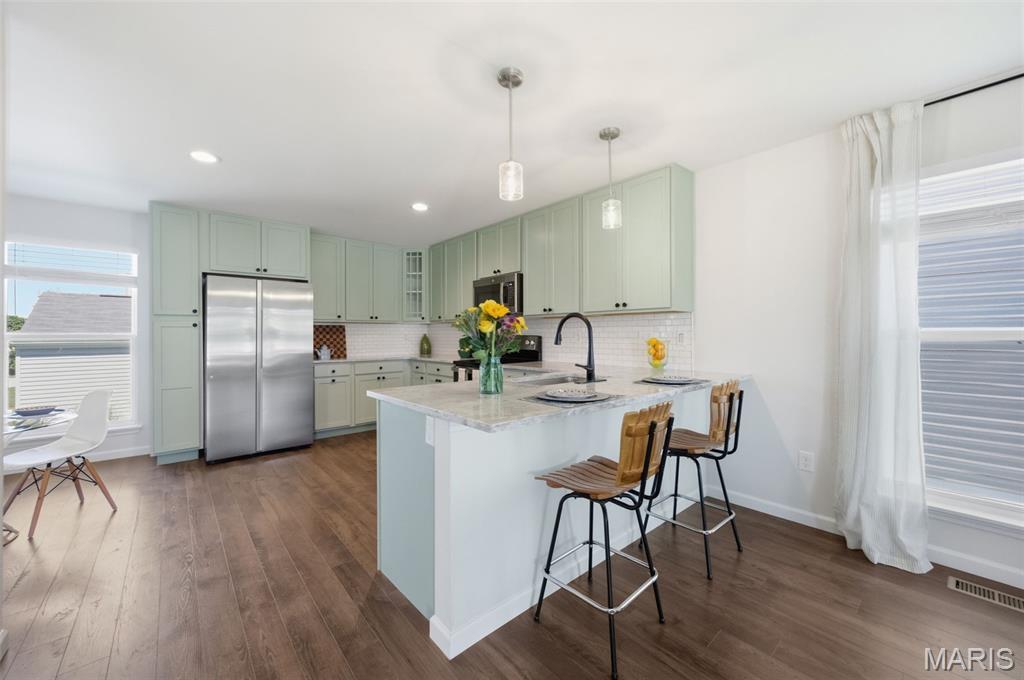 Villages At Crestwood Crossing The - Residential