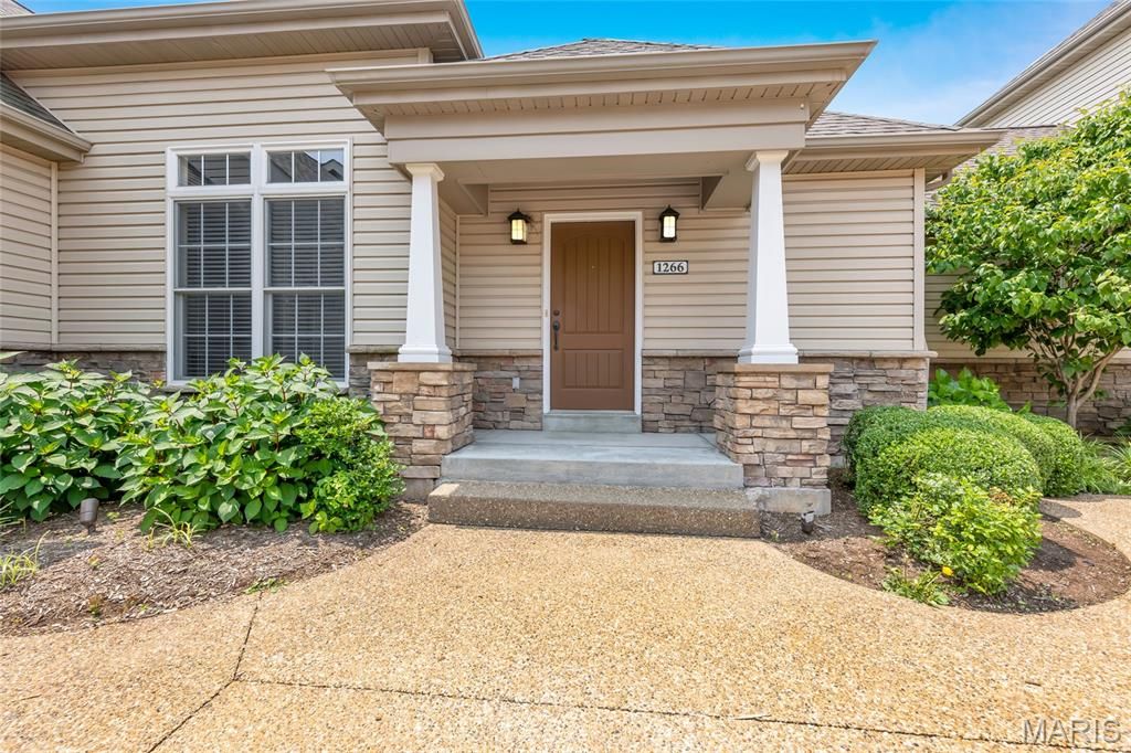 Photo of 1266 Harmony Lake Drive, St Peters, MO 63376 (MLS # 26019662)