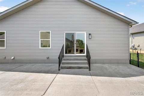 Tiny photo for 15 Country Trail Court, Lake Saint Louis, MO 63367 (MLS # 26048986)