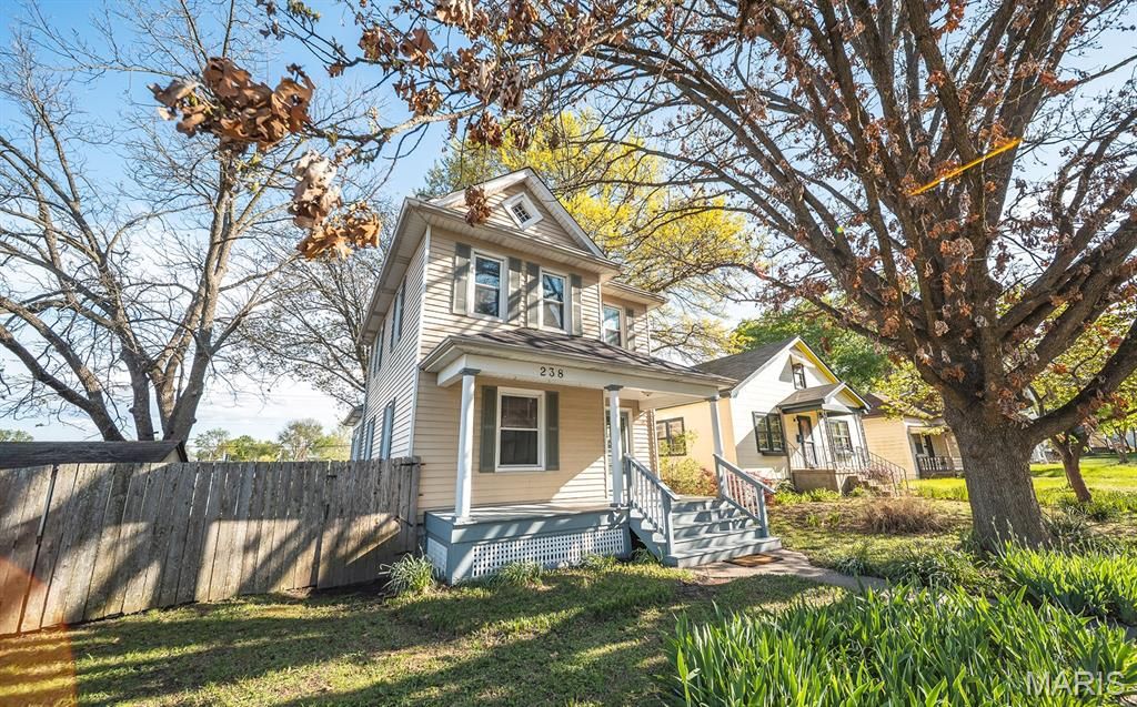 Photo of 238 Houston Street, St Charles, MO 63301 (MLS # 26024261)