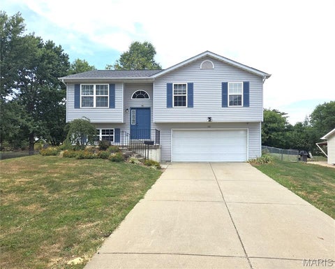 Photo of 509 McKinley Avenue, Warrenton, MO 63383 (MLS # 26059353)