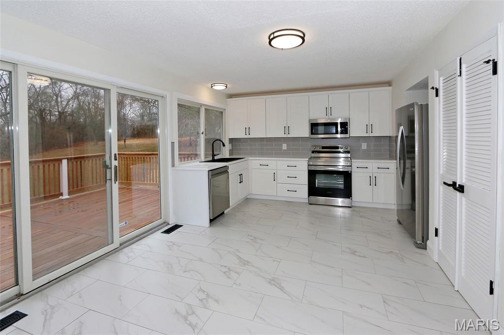 Country Village Hills Ii 1 - Residential