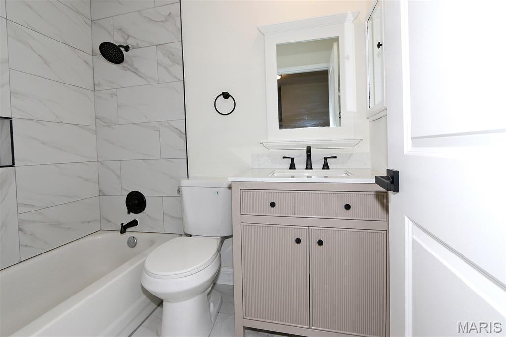 Country Village Hills Ii 1 - Residential