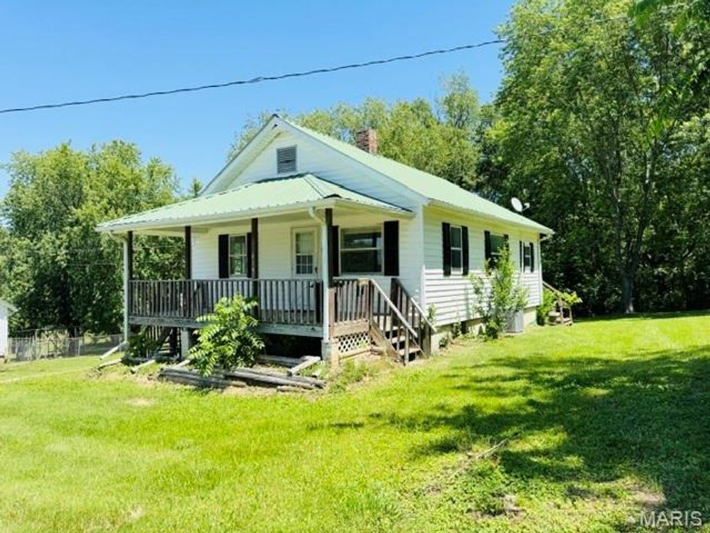 Photo of 414 Howard Street, Jackson, MO 63755 (MLS # 26029542)