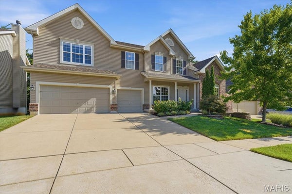 1025 HAWKINS BEND DR, FENTON, MO 63026 - Image 82ebfafd673253d73da8a9fb79fd0ad4/3156243178