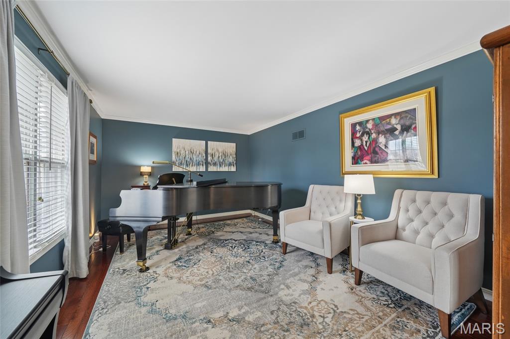 713 Village Wood Court