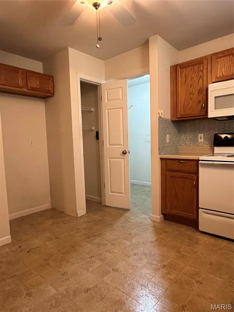 Tiny photo for 591 Creekwood Boulevard, Troy, MO 63379 (MLS # 26028522)