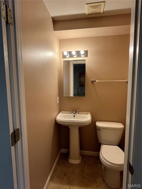 Tiny photo for 591 Creekwood Boulevard, Troy, MO 63379 (MLS # 26028522)