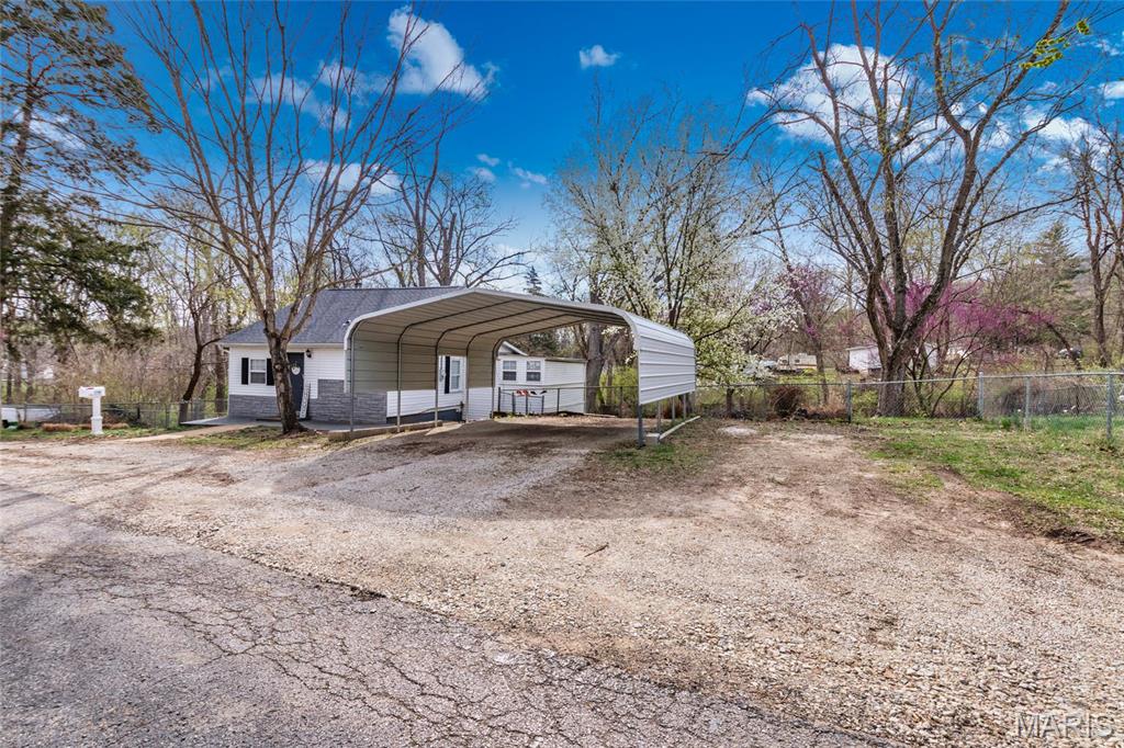 House Springs, Missouri 63051, United States, 3 Bedrooms Bedrooms, ,1 BathroomBathrooms,Residential,Active,94360