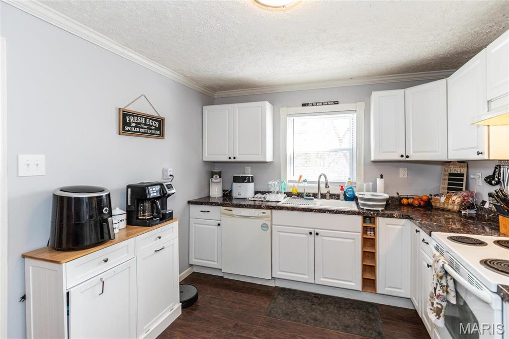 House Springs, Missouri 63051, United States, 3 Bedrooms Bedrooms, ,1 BathroomBathrooms,Residential,Active,94360