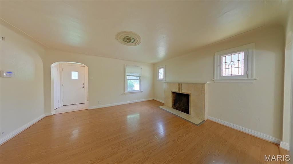 Photo of 400 S Clark Avenue, Ferguson, MO 63135 (MLS # 26052525)