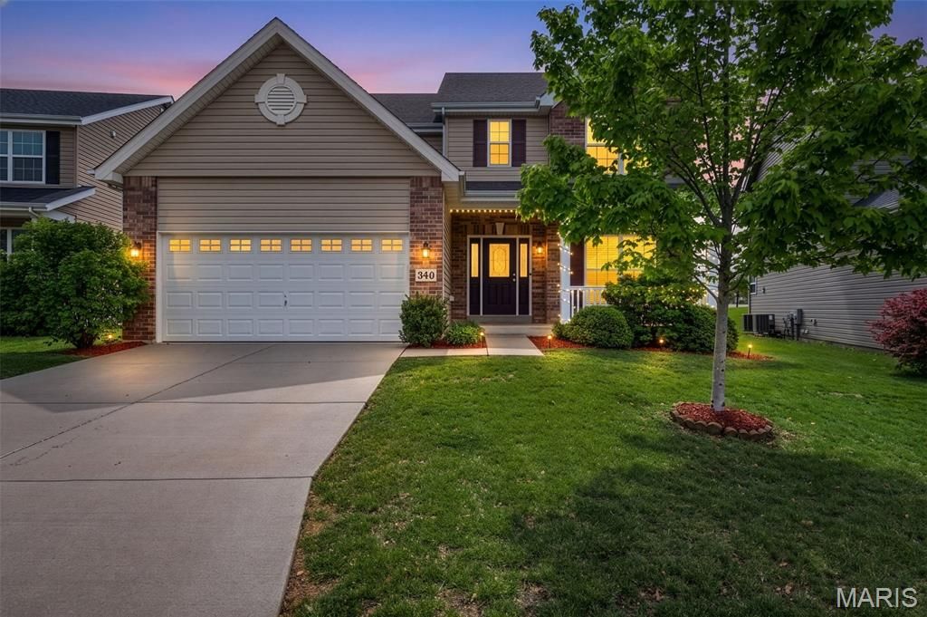 Photo of 340 Cambridgeshire Court, St Peters, MO 63376 (MLS # 26025442)
