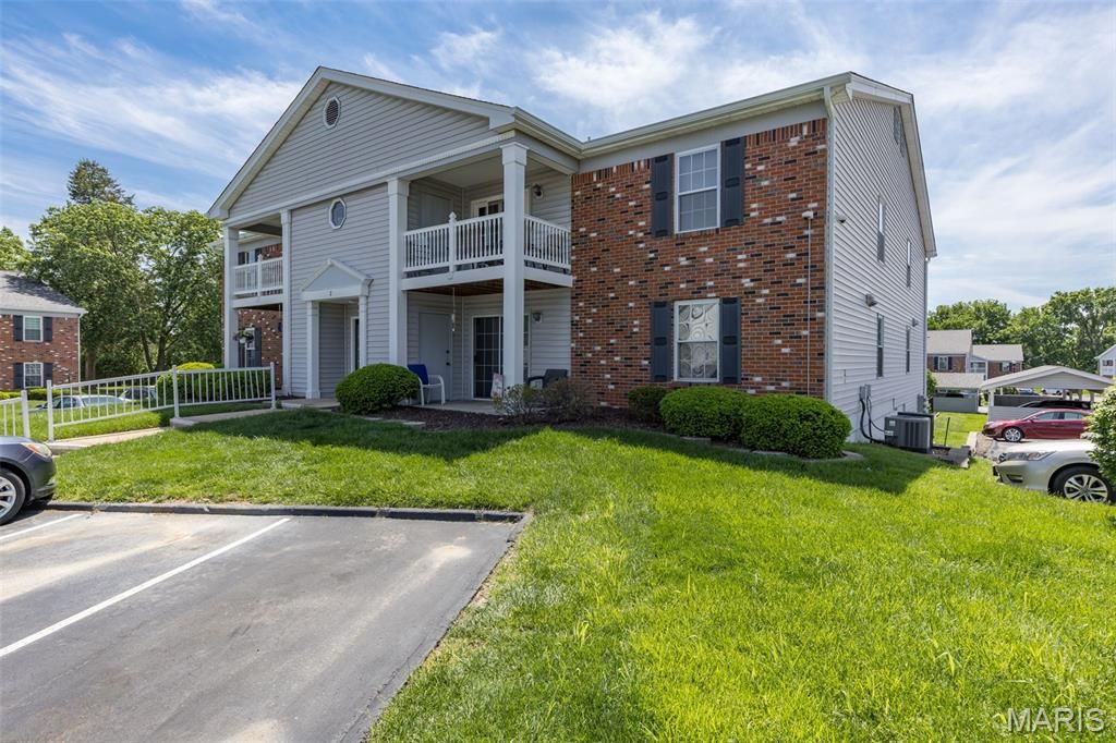 Photo of Oakville, MO 63129 (MLS # 26026121)