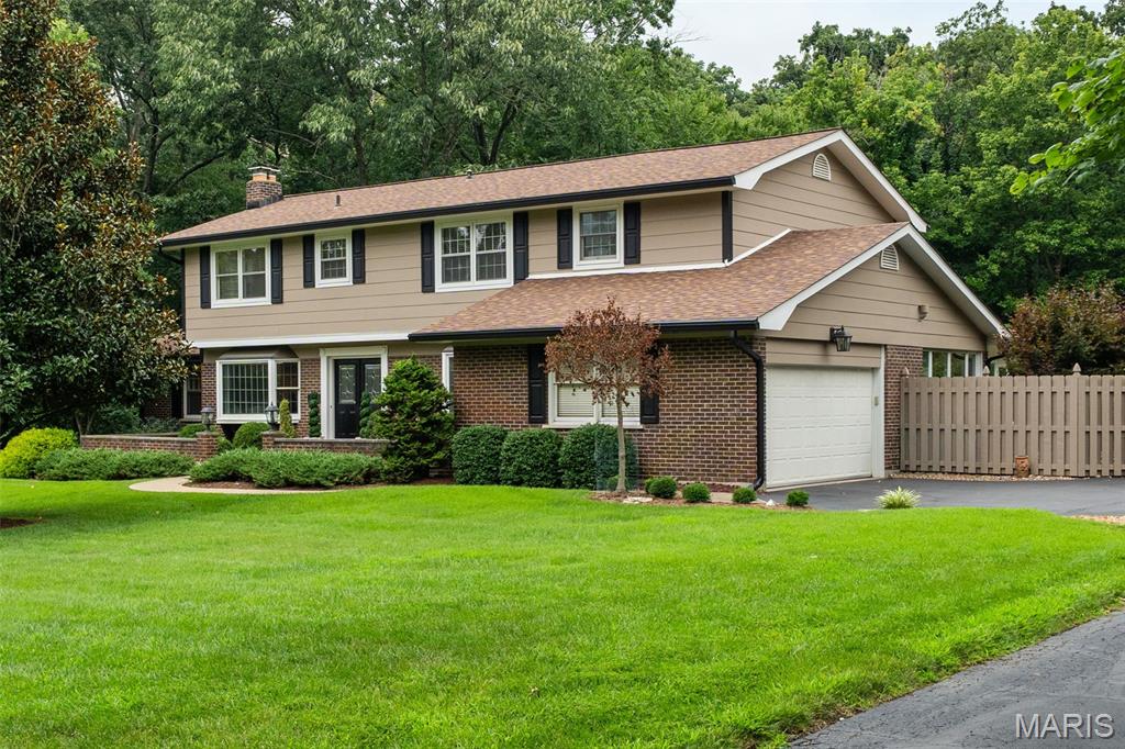 21 Meadowbrook Country Club Estate Estate