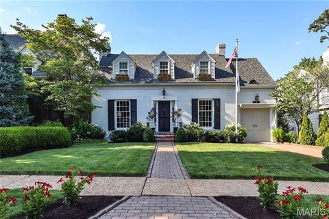 1025 North Drive Warson Woods MO 63122