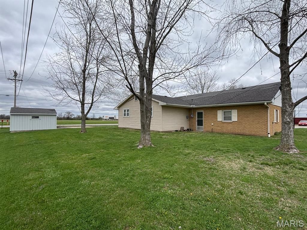 Photo of 106 W Elm Court, Shelbina, MO 63468 (MLS # 26020056)