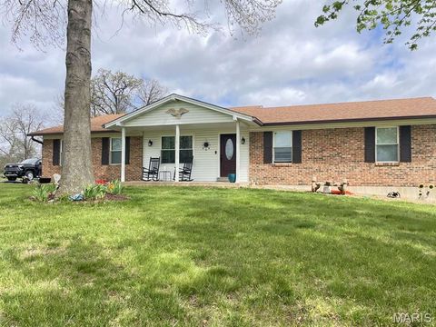 Photo of 1118 Emerald Drive, Moscow Mills, MO 63362 (MLS # 26023548)