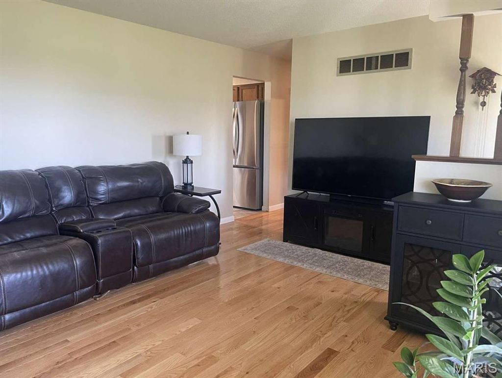 Photo of 1118 Emerald Drive, Moscow Mills, MO 63362 (MLS # 26023548)