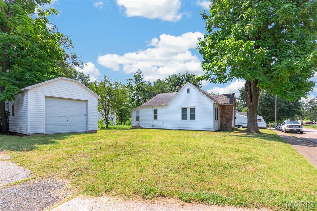 360 W 5th Street