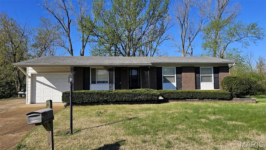 Photo of 1915 Key West Drive, Arnold, MO 63010 (MLS # 26020416)