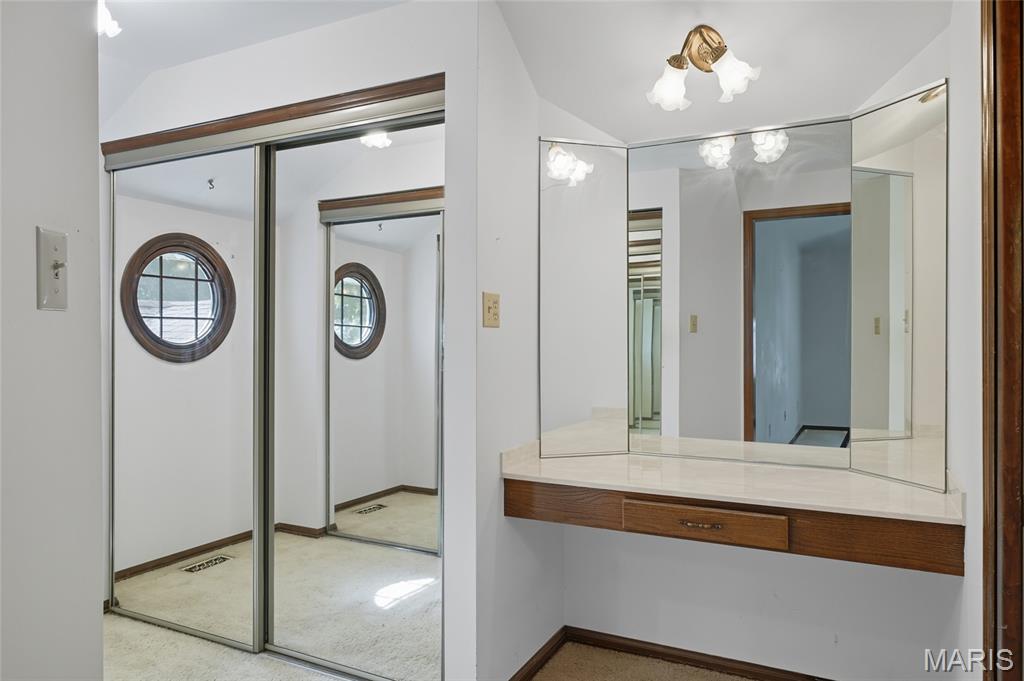 Chesterfield, Missouri 63005, United States, 4 Bedrooms Bedrooms, ,3 BathroomsBathrooms,Residential,Coming Soon,223703