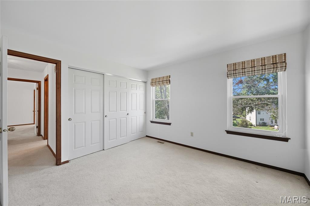 Chesterfield, Missouri 63005, United States, 4 Bedrooms Bedrooms, ,3 BathroomsBathrooms,Residential,Coming Soon,223703