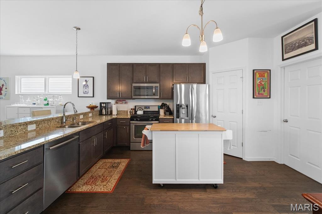 St Louis, Missouri 63104, United States, 3 Bedrooms Bedrooms, ,3 BathroomsBathrooms,Residential,Active,124563