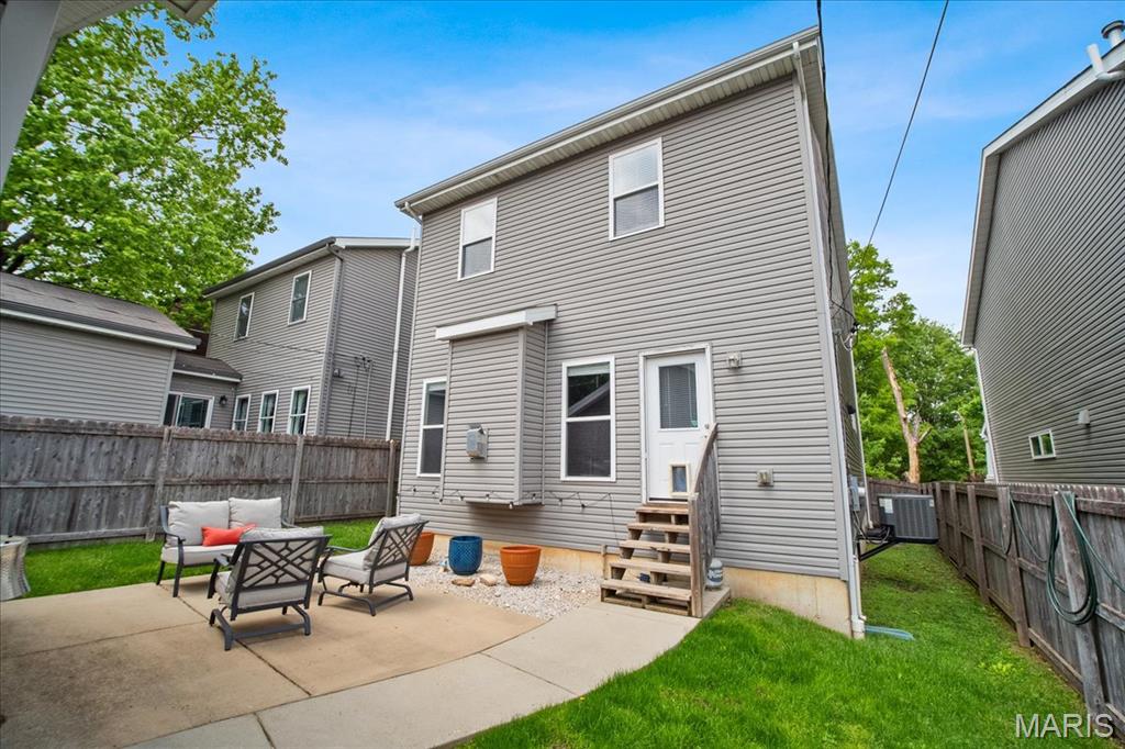 St Louis, Missouri 63104, United States, 3 Bedrooms Bedrooms, ,3 BathroomsBathrooms,Residential,Active,124563