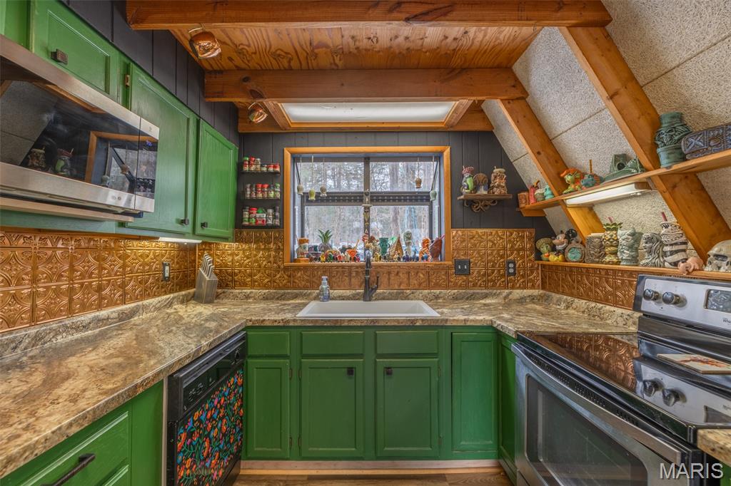 670 Whitetail Creek Drive