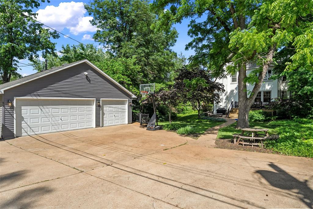 Helfenstein Park - Residential