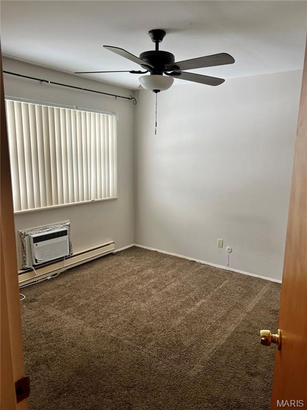 Photo of 7601 Hazelcrest Drive #E, Hazelwood, MO 63042 (MLS # 25079841)