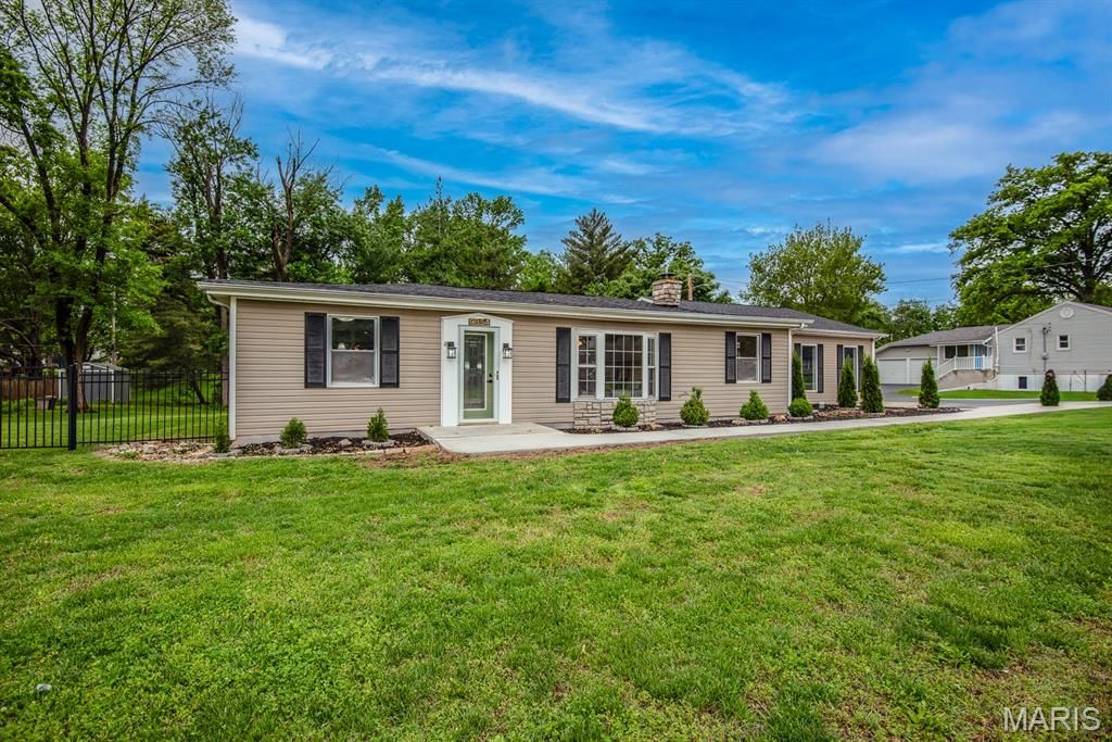 Photo of 9854 E Concord Road, Unincorporated, MO 63128 (MLS # 26025212)