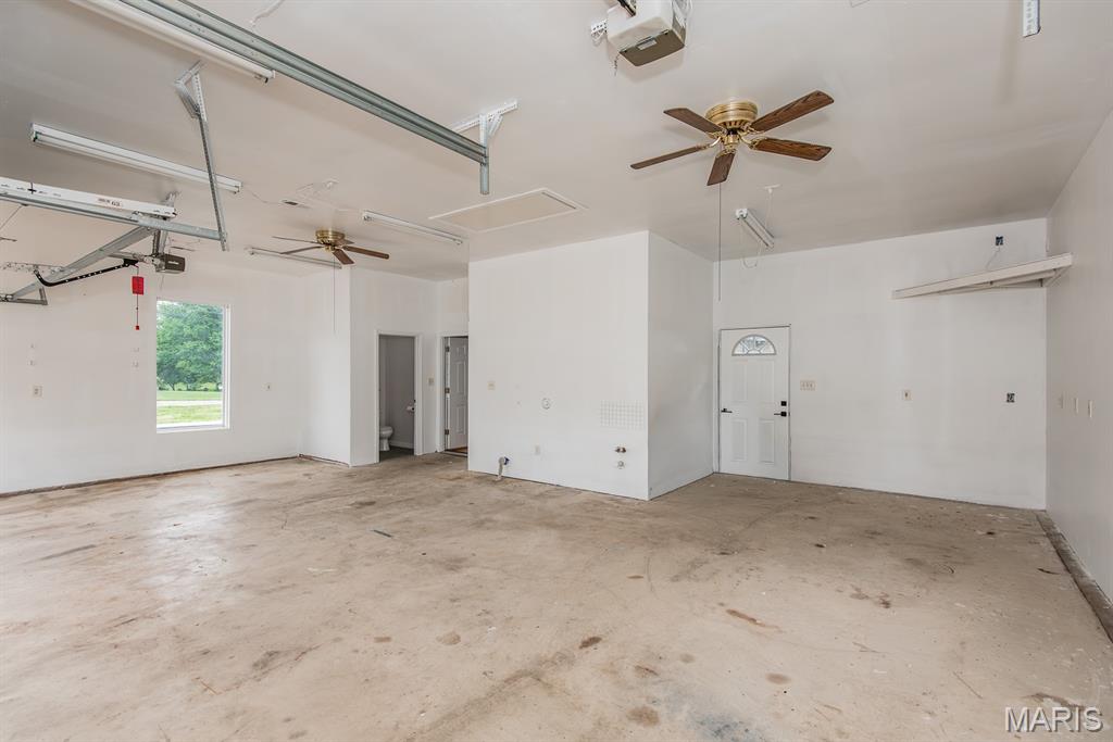 38000129-Im5 - Residential