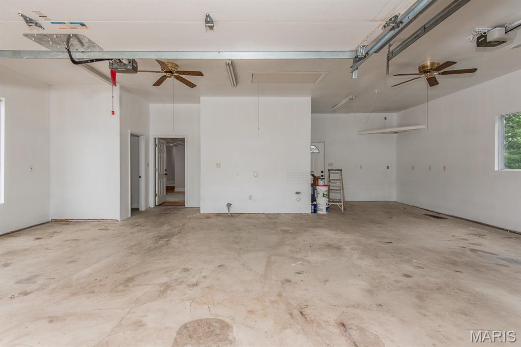 38000129-Im5 - Residential