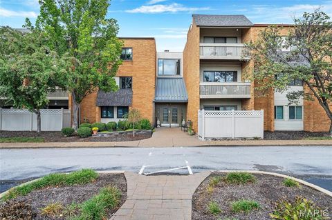 950 E Rue De La Banque L1 Creve Coeur MO 63141