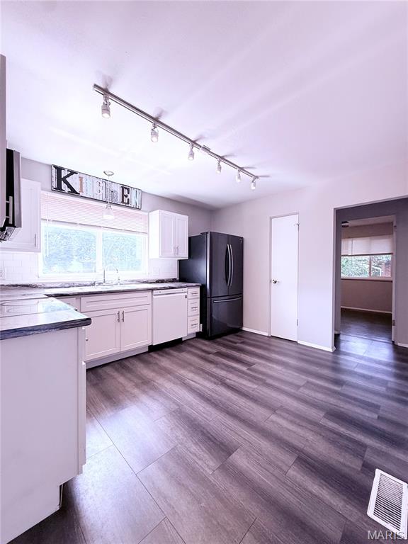 Florissant, Missouri 63033, United States, 3 Bedrooms Bedrooms, ,2 BathroomsBathrooms,Residential,Active,171977