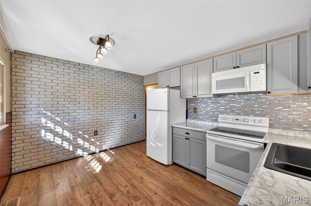 St Chas Hills #4 - Residential