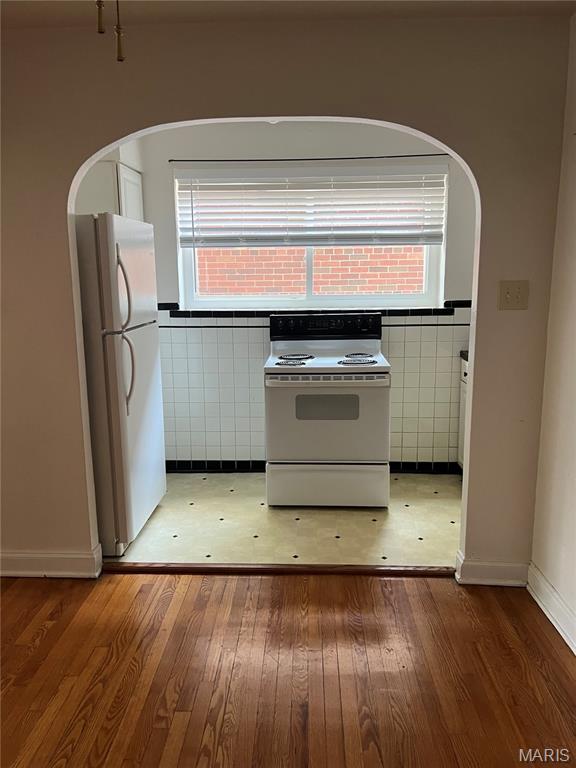 6663 Devonshire Avenue