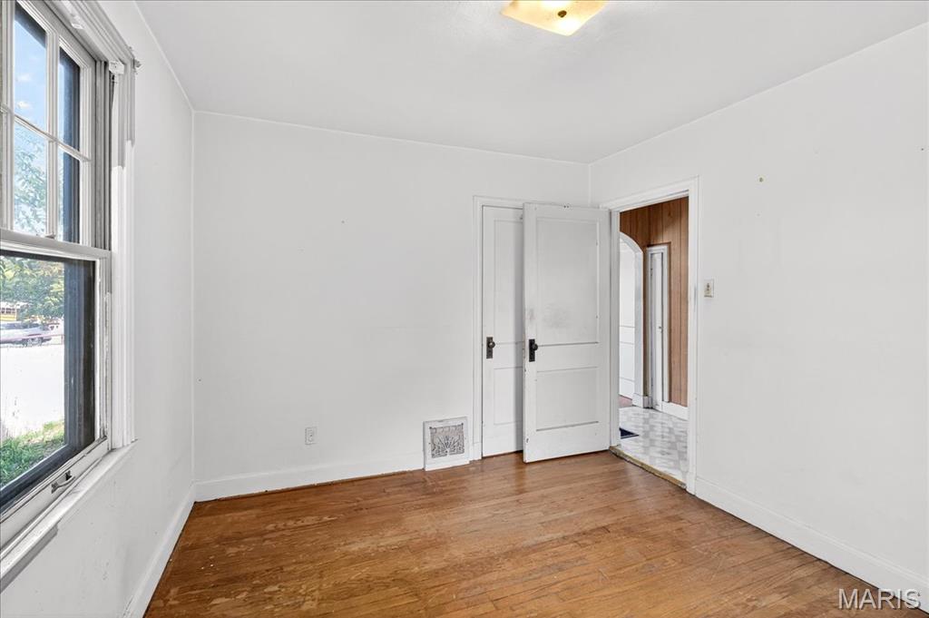 Florissant, Missouri 63031, United States, 2 Bedrooms Bedrooms, ,1 BathroomBathrooms,Residential,Active,230211